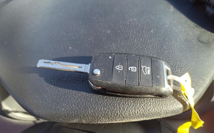 Photo 10 VIN: U5YHM515AJL335136 - KIA CEED 