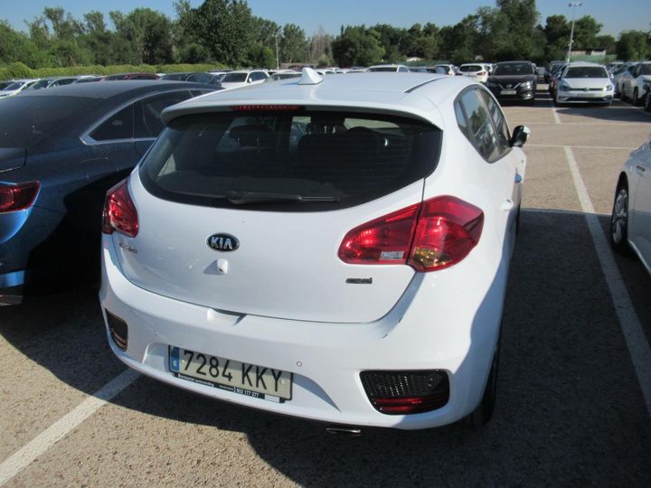 Photo 18 VIN: U5YHM515AJL336680 - KIA CEED 