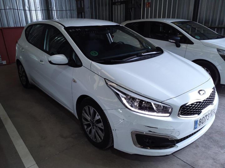 Photo 28 VIN: U5YHM515AJL354185 - KIA CEED 