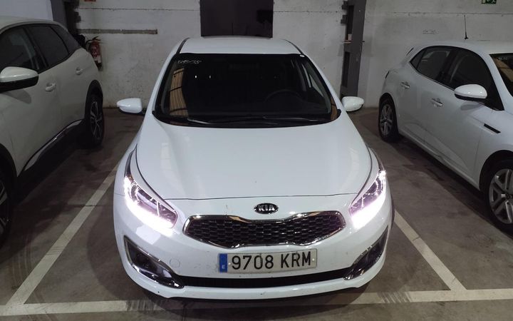 Photo 12 VIN: U5YHM515AJL354200 - KIA CEED 