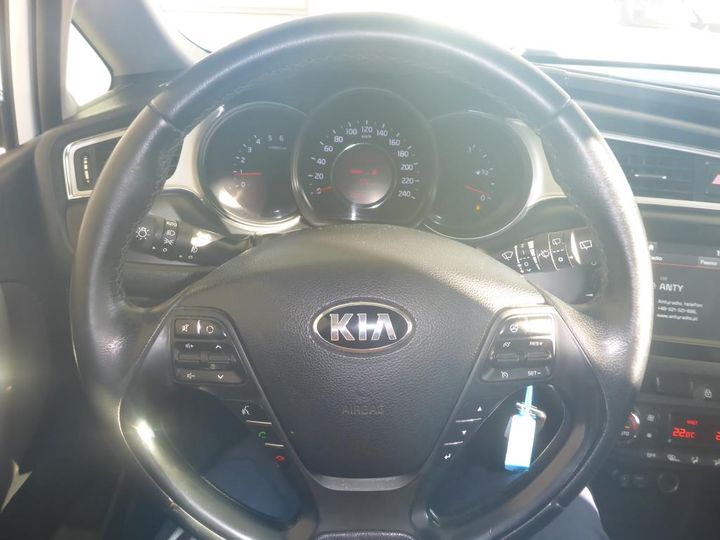 Photo 17 VIN: U5YHM516AJL340312 - KIA CEE&#39D 