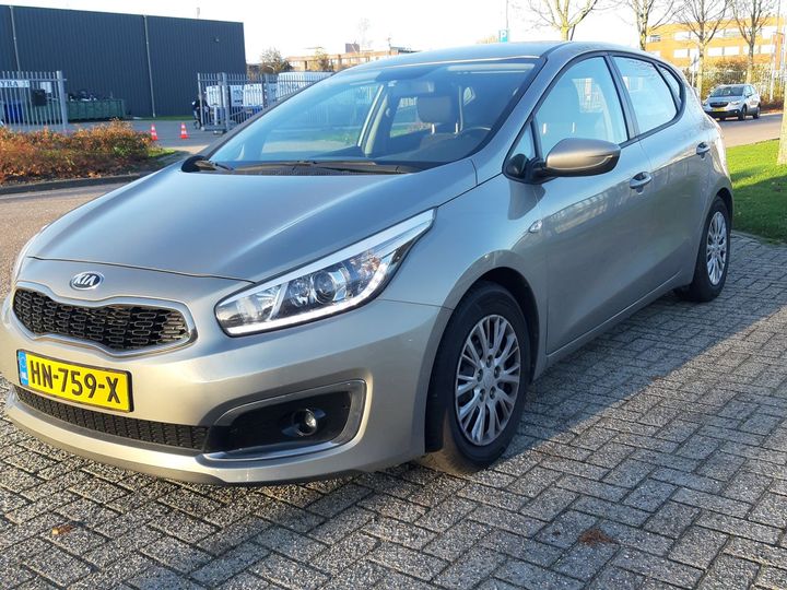 Photo 1 VIN: U5YHM51AAGL228071 - KIA CEE&#39D 