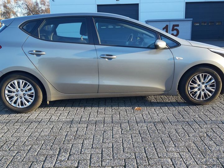 Photo 3 VIN: U5YHM51AAGL228071 - KIA CEE&#39D 