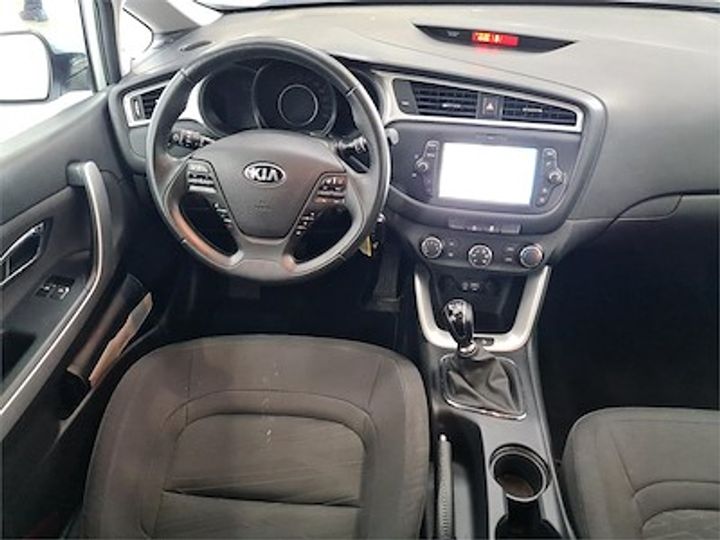 Photo 8 VIN: U5YHM816AJL259585 - KIA CEE D SPORTSWAGON 