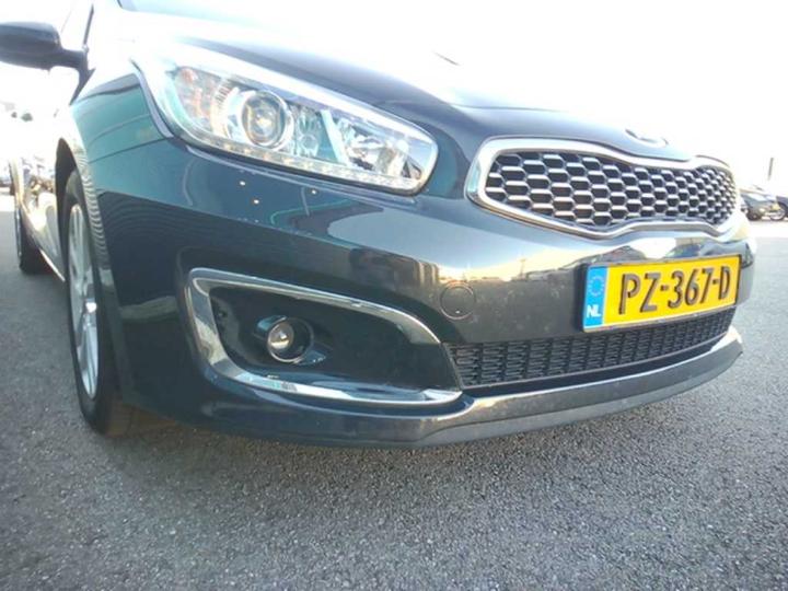 Photo 4 VIN: U5YHM81AAHL226976 - KIA CEE&#39D 