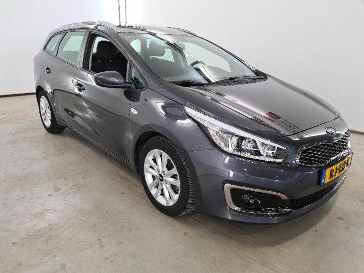 Photo 2 VIN: U5YHM81AAHL227378 - KIA CEE D SPORTSWAGON 