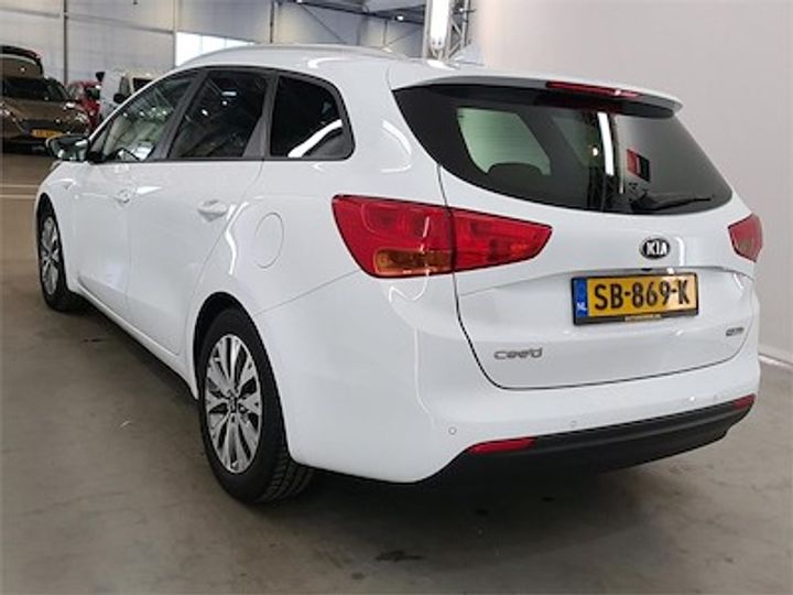 Photo 2 VIN: U5YHM81AAJL244890 - KIA CEE D SPORTSWAGON 