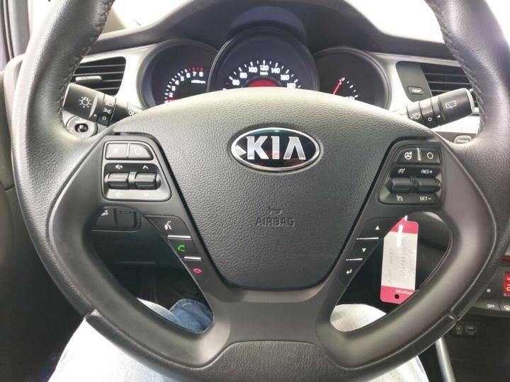 Photo 10 VIN: U5YHM81AAJL254167 - KIA CEE&#39D 