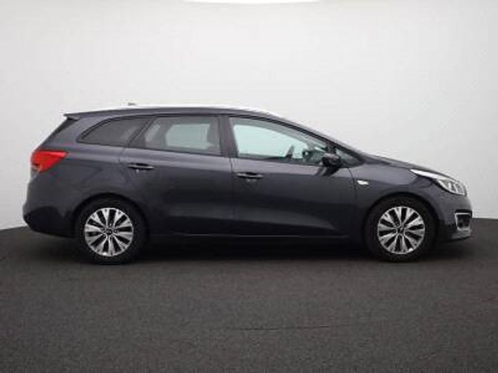 Photo 6 VIN: U5YHM81AAJL261081 - KIA CEE D SPORTSWAGON 