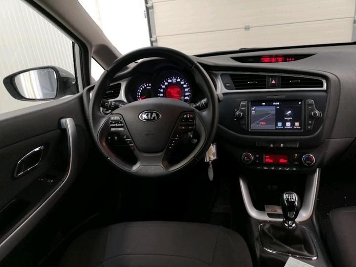 Photo 6 VIN: U5YHM81AAJL262608 - KIA CEED 