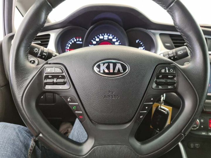 Photo 10 VIN: U5YHM81AAJL265690 - KIA CEE&#39D 