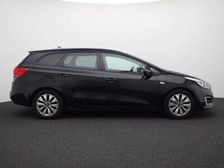 Photo 6 VIN: U5YHM81AAJL266275 - KIA CEE D SPORTSWAGON 