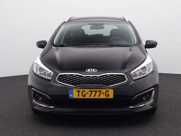 Photo 8 VIN: U5YHM81AAJL266275 - KIA CEE D SPORTSWAGON 