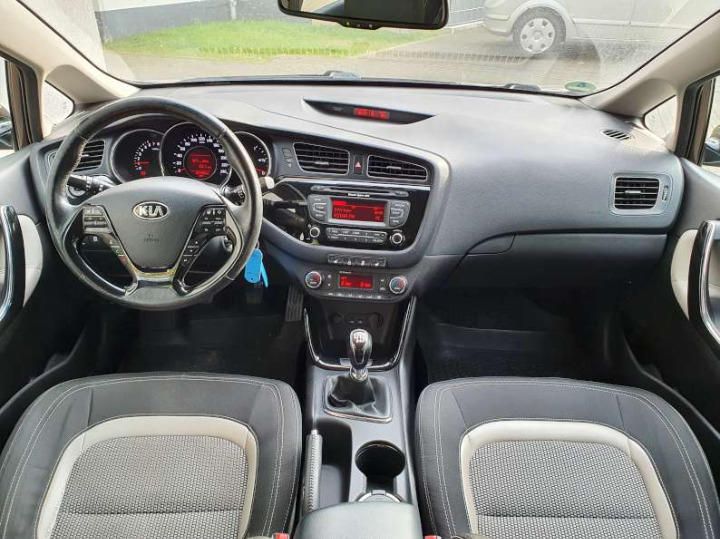 Photo 5 VIN: U5YHN513ADL034652 - KIA CEED HATCHBACK 