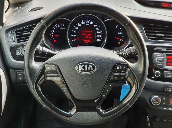 Photo 6 VIN: U5YHN513ADL034652 - KIA CEED HATCHBACK 