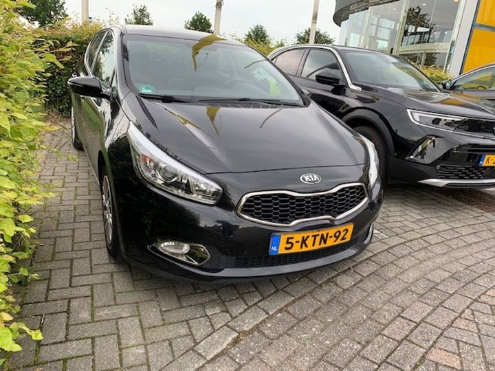 Photo 4 VIN: U5YHN513AEL082205 - KIA CEE&#39D 