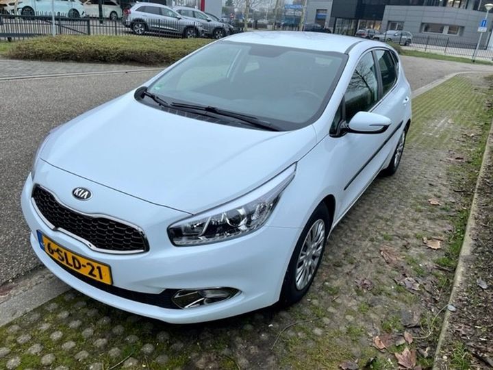 Photo 10 VIN: U5YHN513AEL106142 - KIA CEE&#39D 