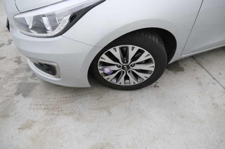 Photo 25 VIN: U5YHN516AGL257006 - KIA CEE&#39D FL&#3915 