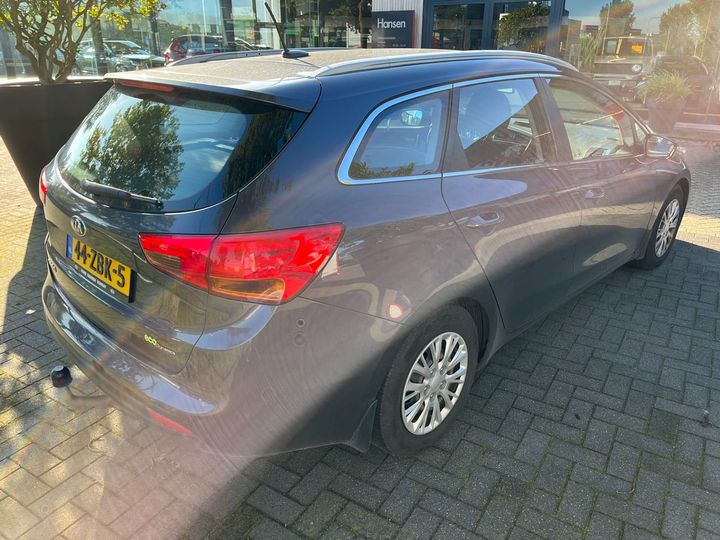 Photo 3 VIN: U5YHN813ADL007539 - KIA CEE&#39D SPORTSWAGON 