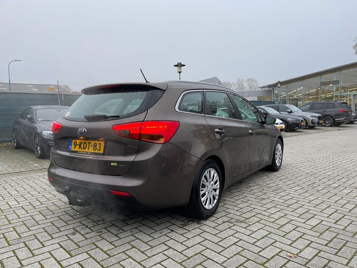 Photo 3 VIN: U5YHN813ADL034906 - KIA CEE&#39D SPORTSWAGON 