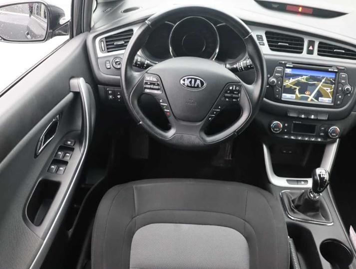 Photo 9 VIN: U5YHN816AEL097283 - KIA CEE&#39D SW &#3912 