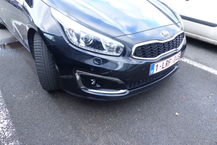 Photo 29 VIN: U5YHN816AGL161618 - KIA CEE D 