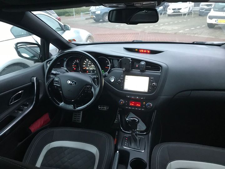 Photo 7 VIN: U5YHN816GGL154407 - KIA CEE&#39D SPORTSWAGON 