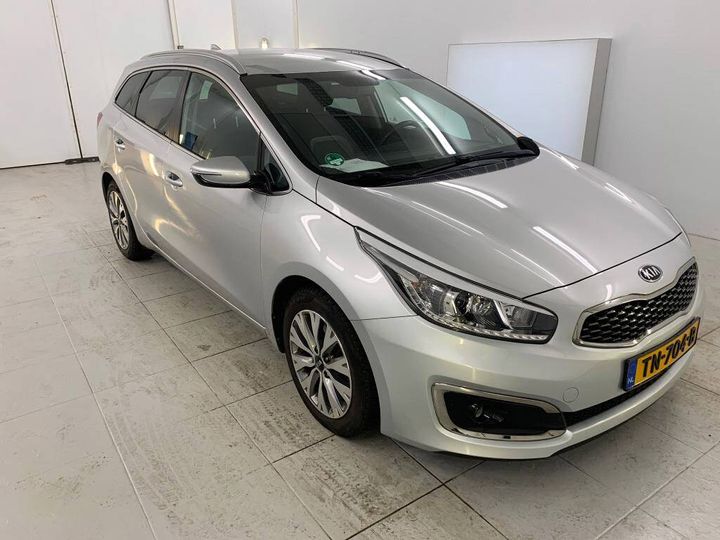 Photo 4 VIN: U5YHN81AAJL262605 - KIA CEE D SPORTSWAGON 