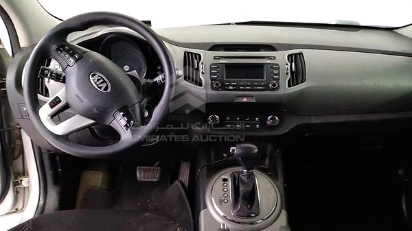 Photo 11 VIN: U5YPB81A8GL694480 - KIA SPORTAGE 