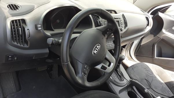 Photo 11 VIN: U5YPC8117EL435604 - KIA SPORTAGE 