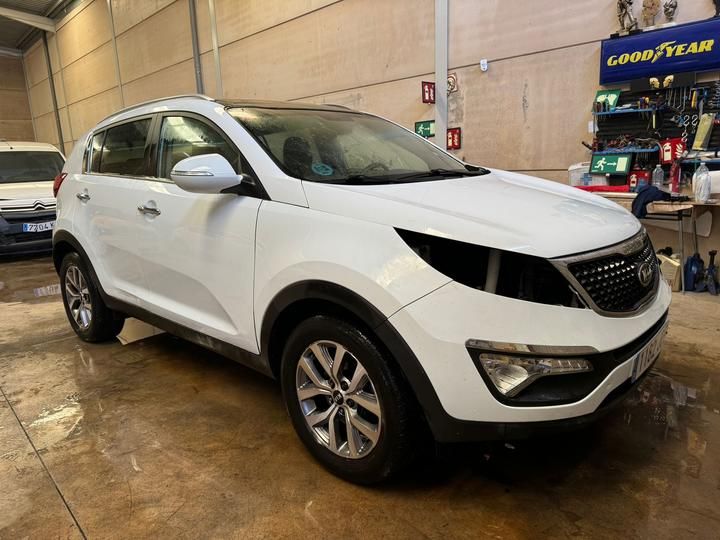 Photo 2 VIN: U5YPC815AFL794665 - KIA SPORTAGE 