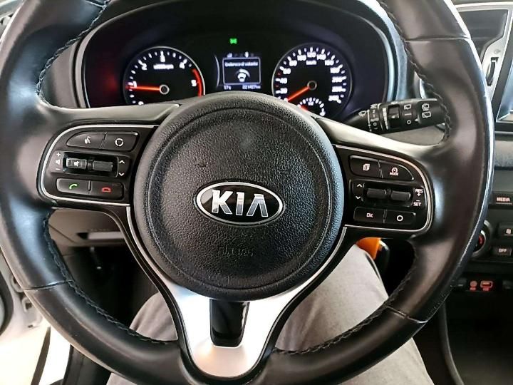 Photo 10 VIN: U5YPG815AJL517417 - KIA SPORTAGE 