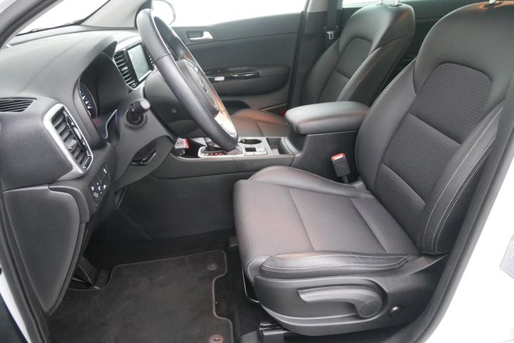 Photo 12 VIN: U5YPH812GLL813118 - KIA SPORTAGE 