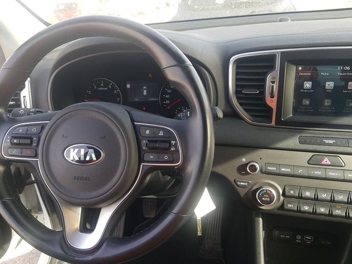 Photo 19 VIN: U5YPH814AHL398081 - KIA SPORTAGE 