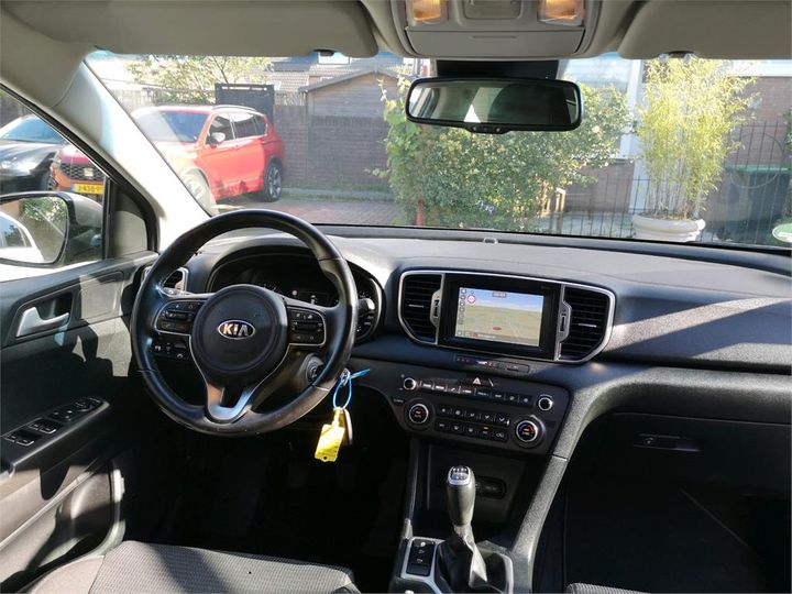 Photo 6 VIN: U5YPH814AHL413435 - KIA SPORTAGE 