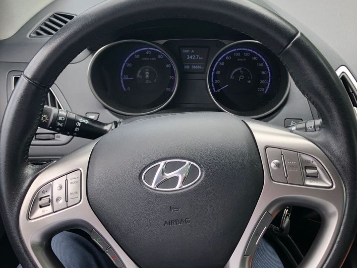 Photo 10 VIN: U5YZU81BBBL038417 - HYUNDAI IX35 