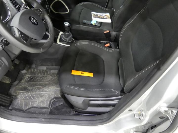 Photo 15 VIN: VF12R011558732919 - RENAULT CAPTUR 