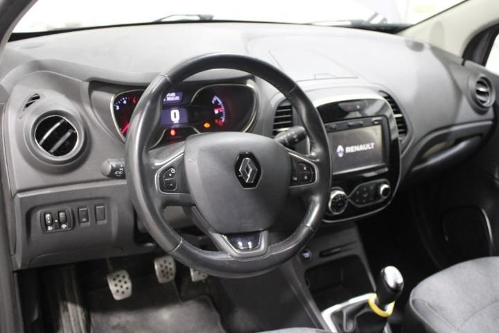 Photo 9 VIN: VF12R011559662346 - RENAULT CAPTUR SUV 