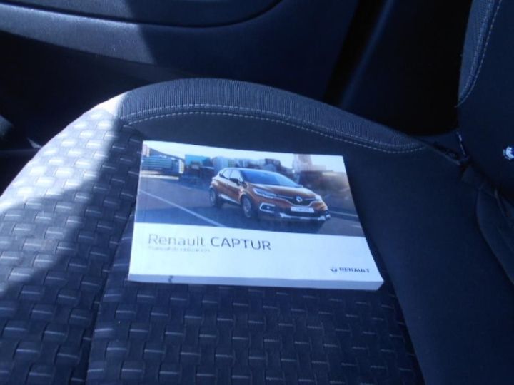 Photo 11 VIN: VF12R011560515620 - RENAULT CAPTUR 