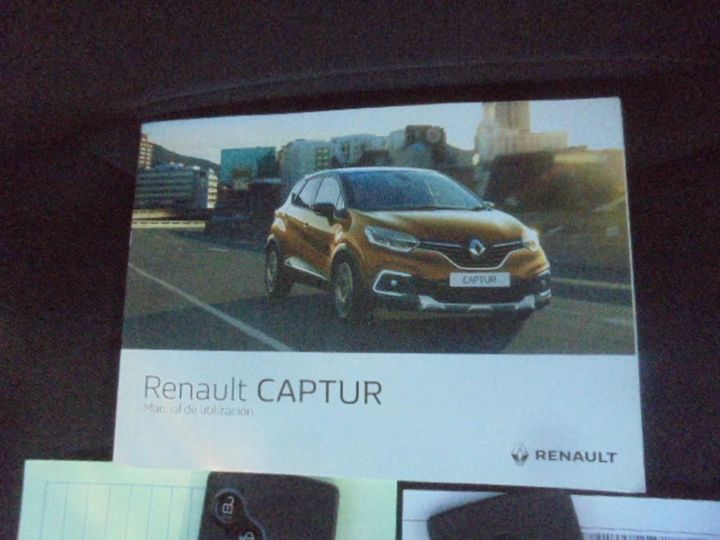 Photo 9 VIN: VF12R011560968722 - RENAULT CAPTUR 