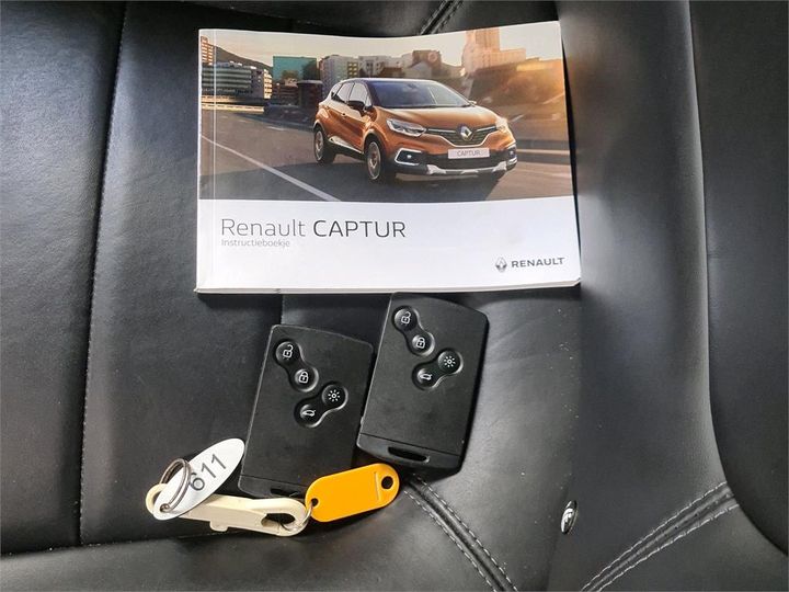 Photo 9 VIN: VF12R031A59371635 - RENAULT CAPTUR 