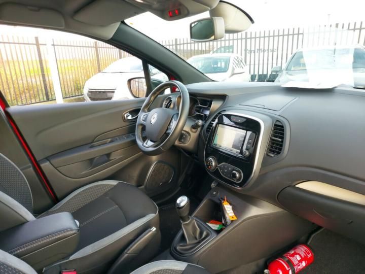 Photo 3 VIN: VF12R041560524181 - RENAULT CAPTUR 