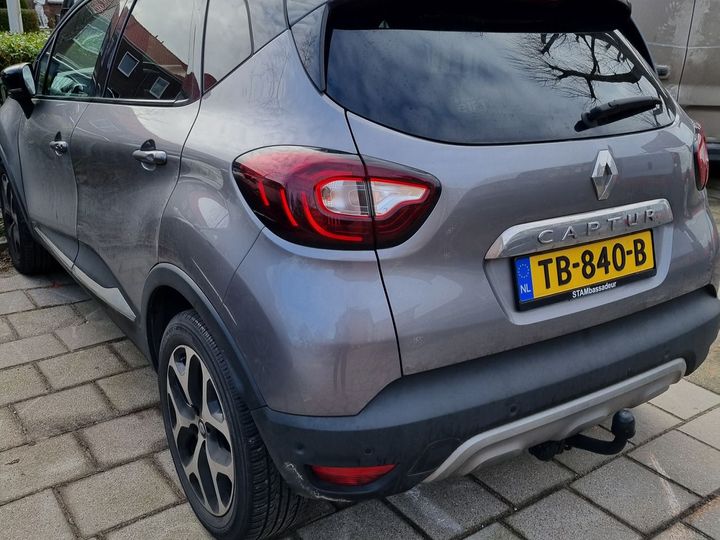 Photo 2 VIN: VF12R041560610402 - RENAULT CAPTUR 