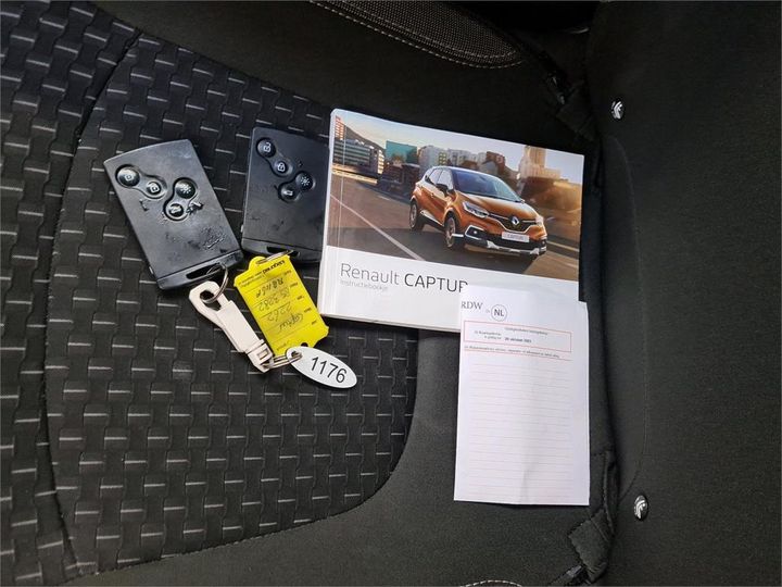 Photo 9 VIN: VF12R051558932262 - RENAULT CAPTUR 