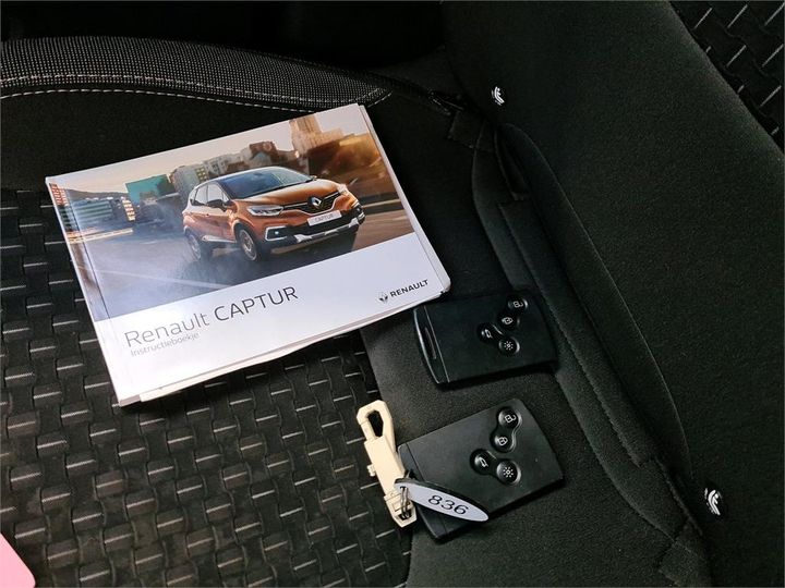 Photo 9 VIN: VF12R051559907790 - RENAULT CAPTUR 