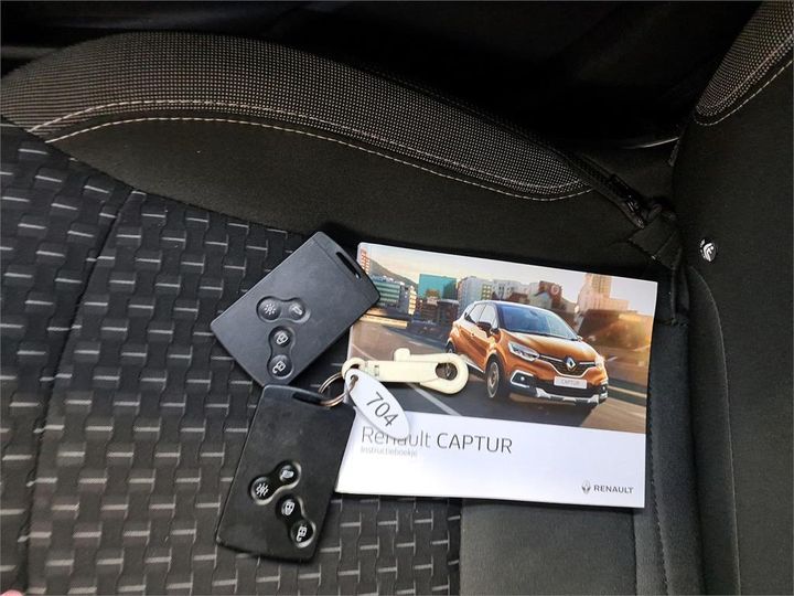 Photo 9 VIN: VF12R051559907935 - RENAULT CAPTUR 