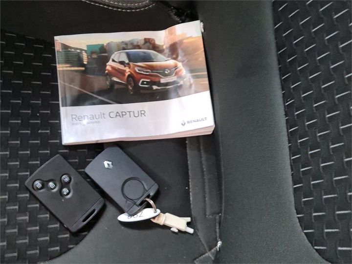 Photo 9 VIN: VF12R051559907937 - RENAULT CAPTUR 