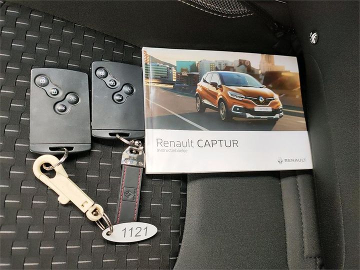 Photo 9 VIN: VF12R051560137689 - RENAULT CAPTUR 