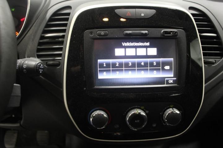 Photo 23 VIN: VF12R051560281925 - RENAULT CAPTUR SUV 