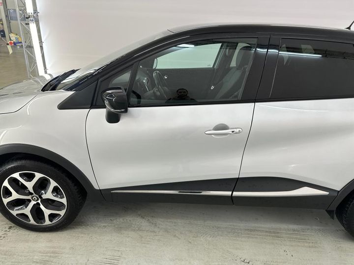 Photo 16 VIN: VF12R051560383897 - RENAULT CAPTUR 